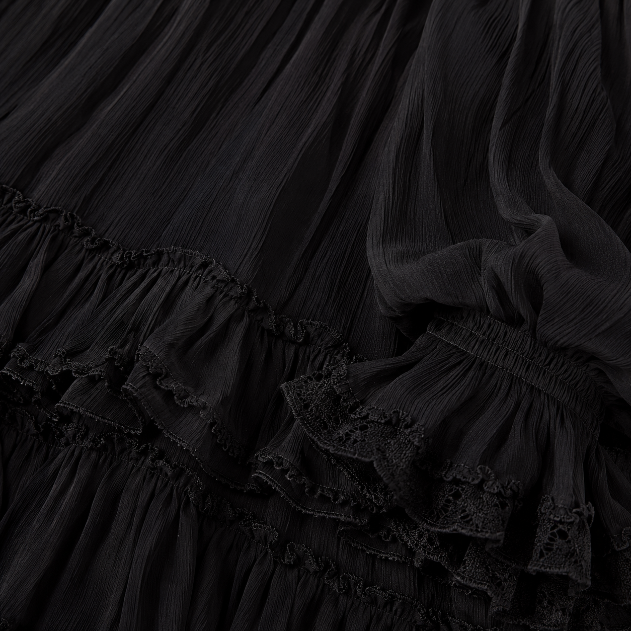 Valerie Noir Dress | Elegantie die moeiteloos draagt